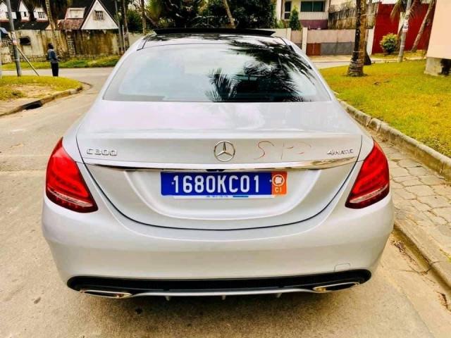 Mercedes-Benz C300 — photo 5