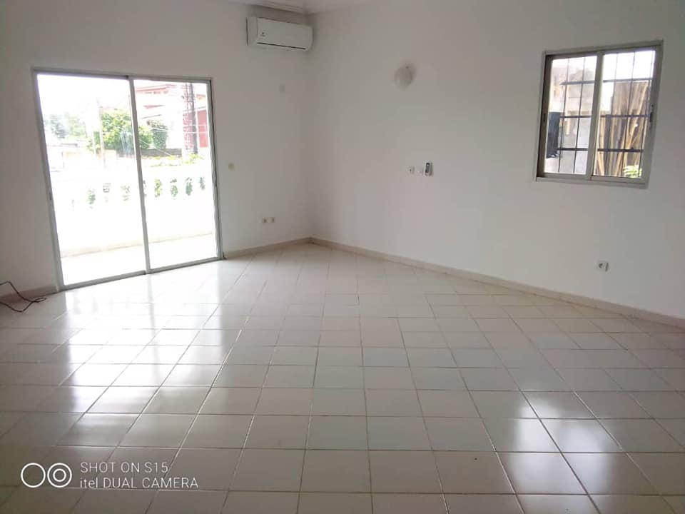 Duplex de 6 Pièces — photo 9