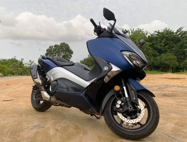 TMAX DX 2019