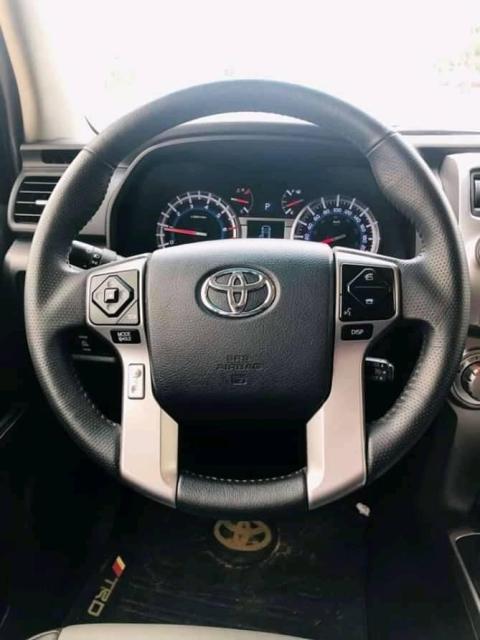 Toyota 4-Runner — photo 9