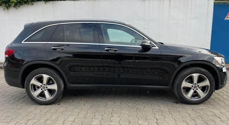 MERCEDES GLC 300 4MATIC 2021 — photo 2
