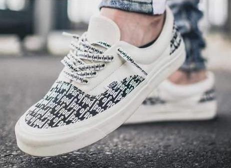Vans — photo 3