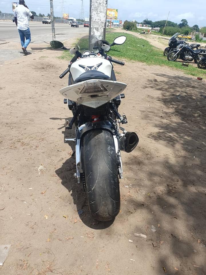 BMW S1000RR — photo 2