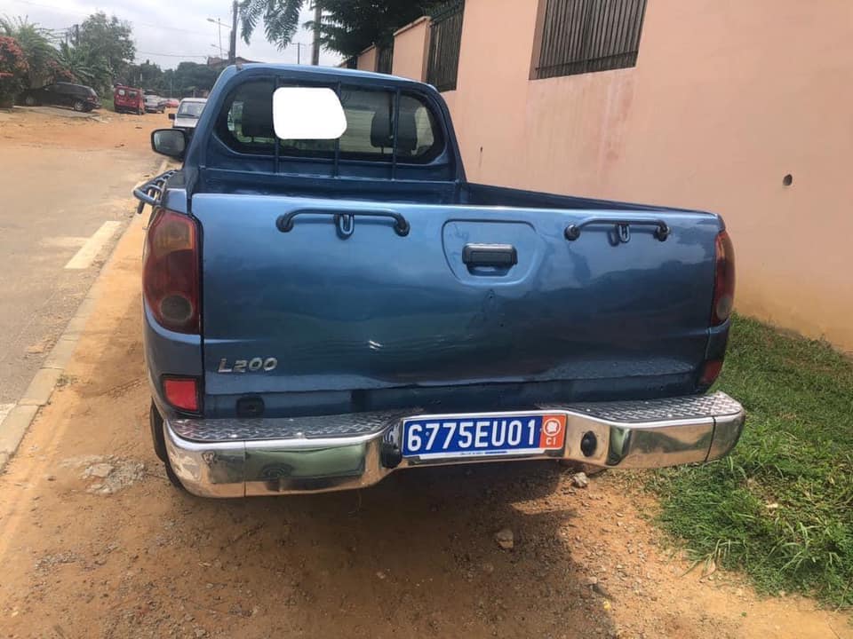 Mitsubishi L200 Une Cabine — photo 5