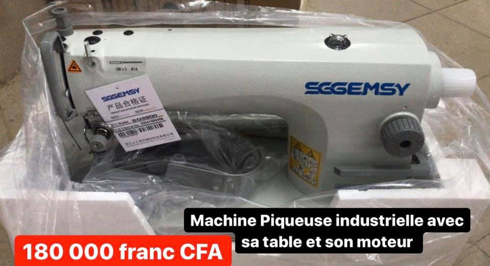 Machine Piqueuse Avec Sa Table Et Son Moteur