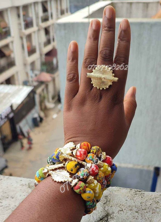 Bijoux à Poid Baoulé — photo 2