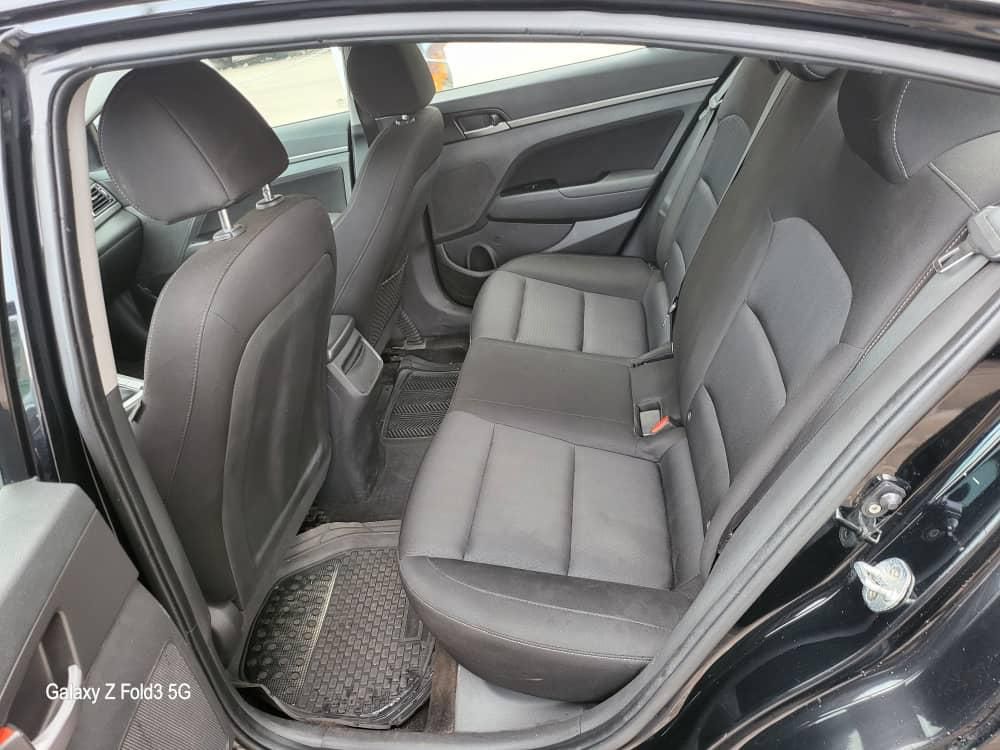 Hyundai Elantra 2018 — photo 8