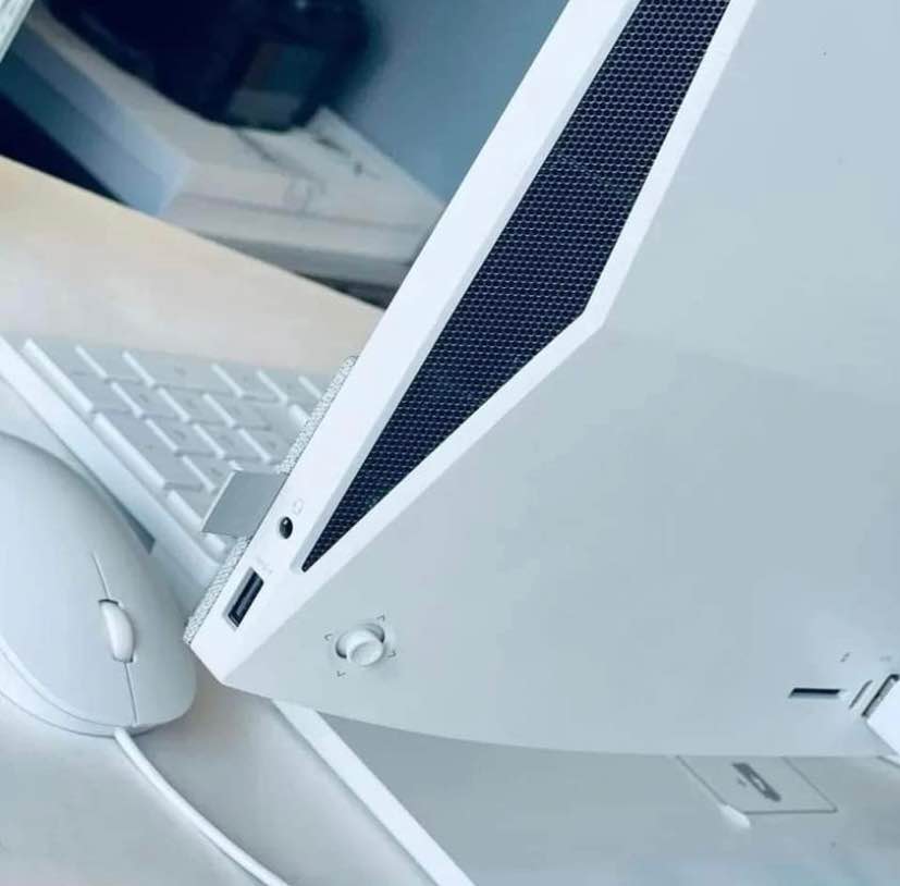 HP Pavilion All in One 27 — photo 3