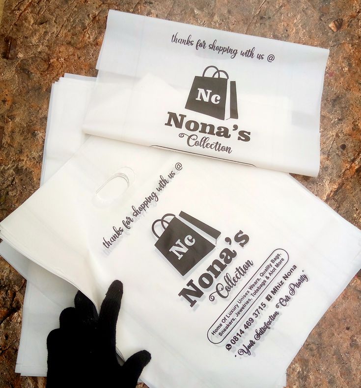 SAC BIODEGRADABLE ET SACHET PLASTIQUE PERSONNALISE