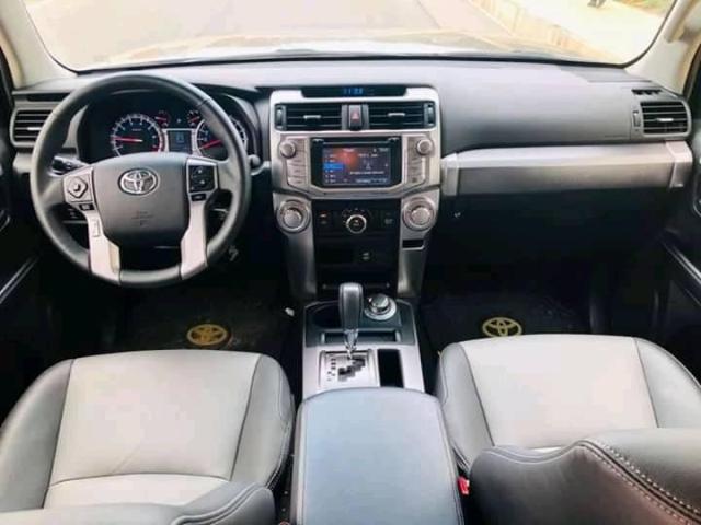 Toyota 4-Runner — photo 8