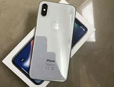 iPhone — photo 3
