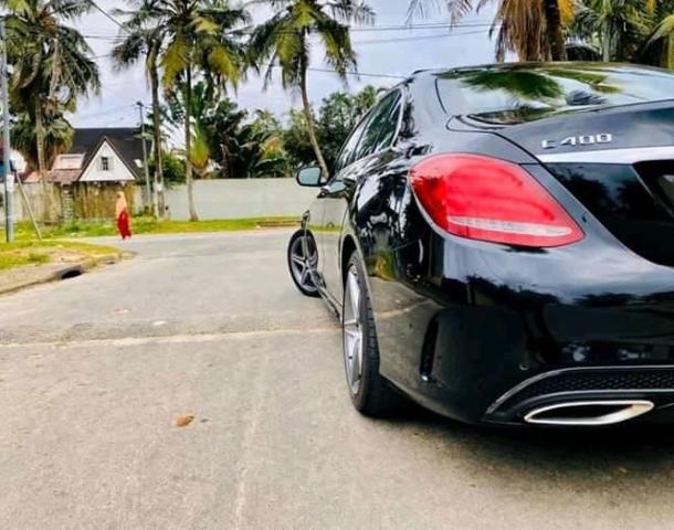 Mercedes-Benz C400 — photo 4