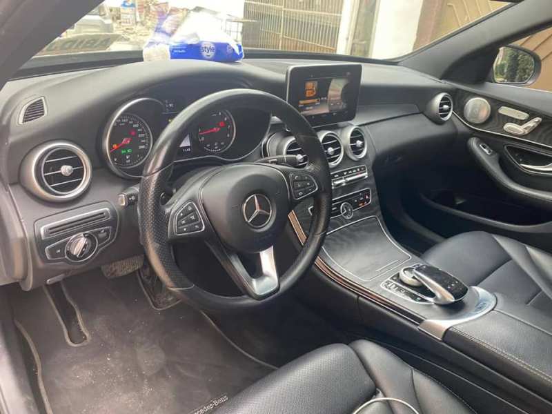 Mercedes C 300 — photo 7