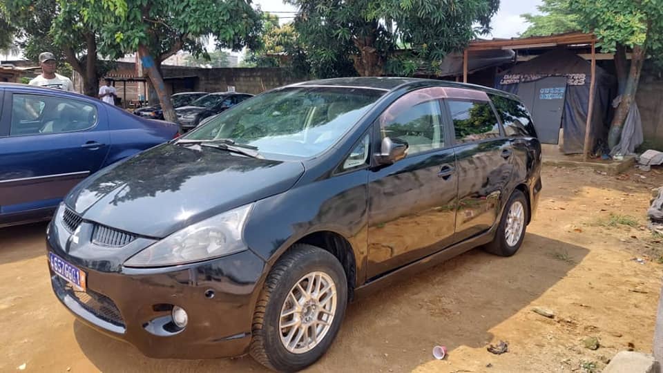 MITSUBISHI GRAND — photo 2