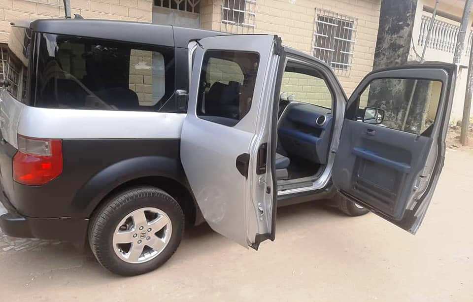​​​​​​​Honda Element — photo 5