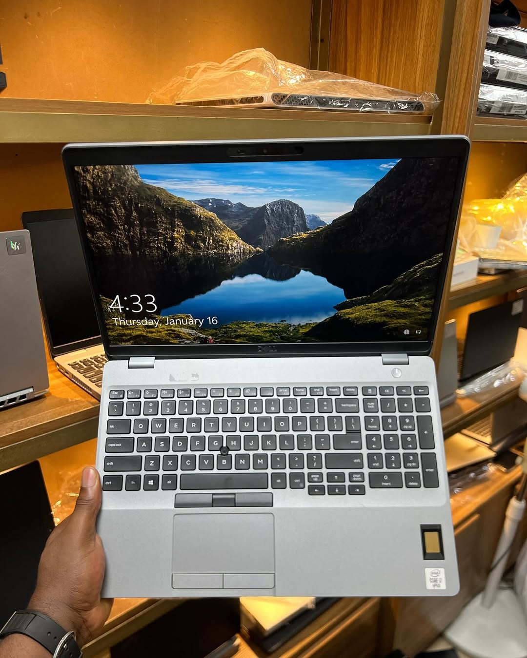 DELL CORE i7 10e Génération avec carte graphique 4Giga 0747912023 — photo 2