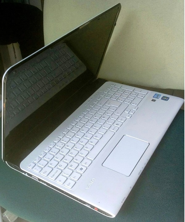 SONY CORE i5