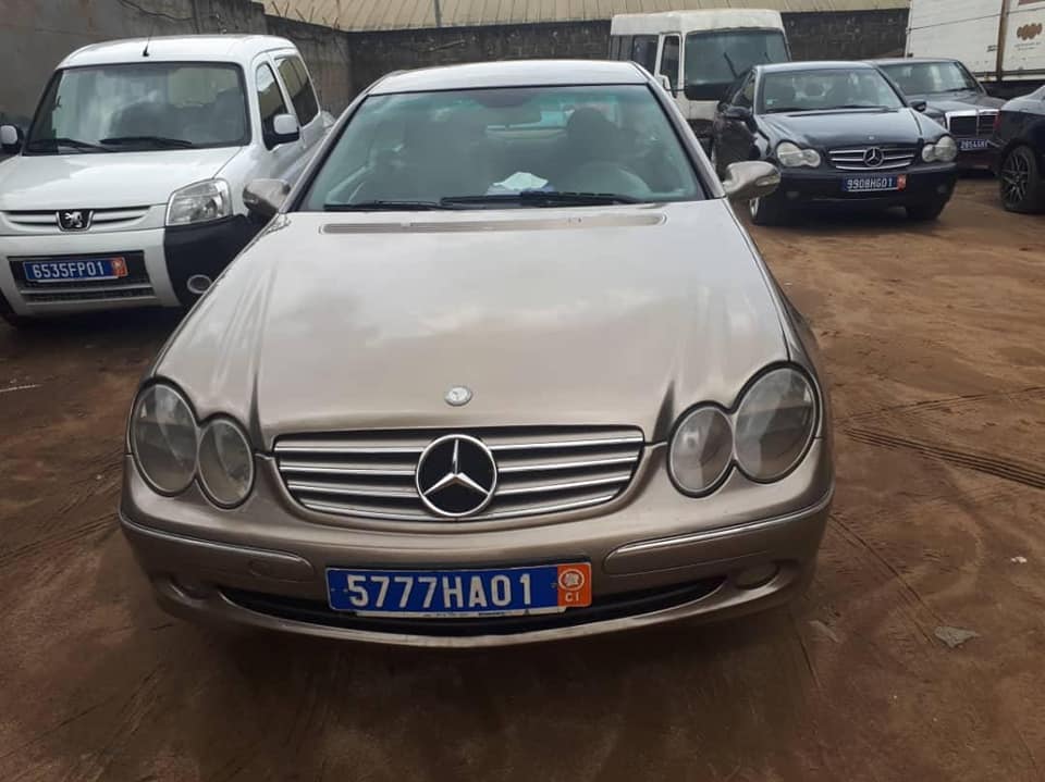 Mercedes CLK - Climatisé — photo 3