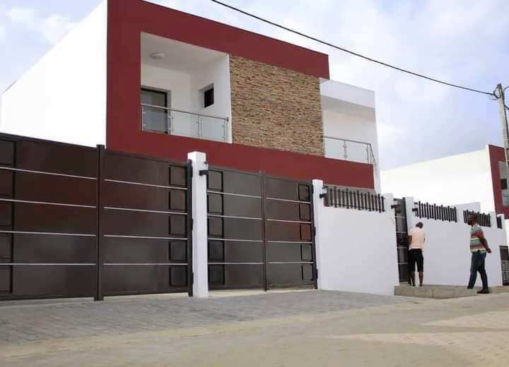 Duplex De 6 Pièces