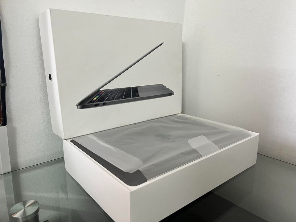 MACBOOK PRO RETINA — photo 4