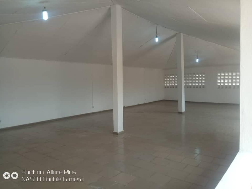 10 Pièces - VILLA DUPLEX ANGRE 8ème Tranche — photo 9