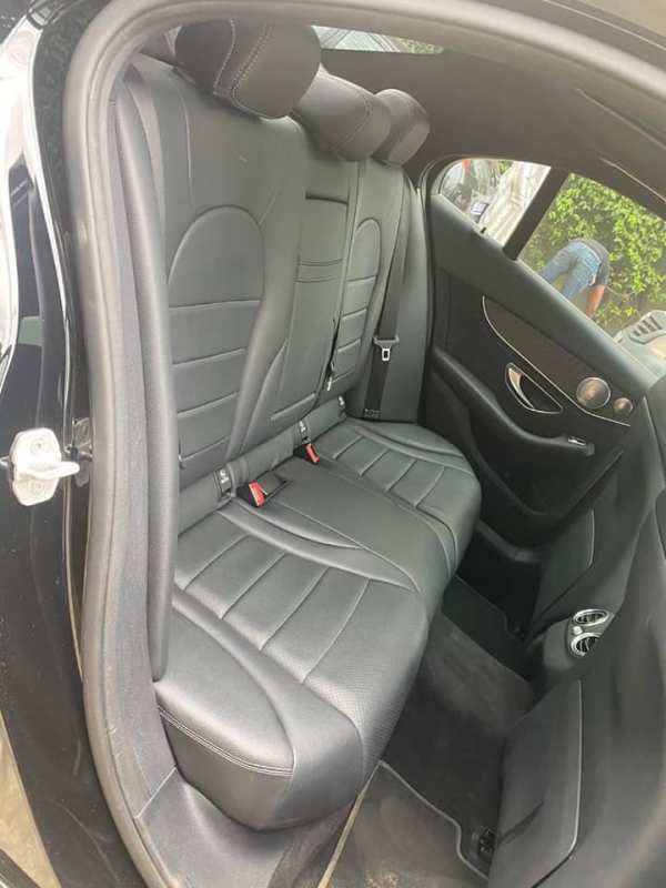 Mercedes C 300 — photo 9