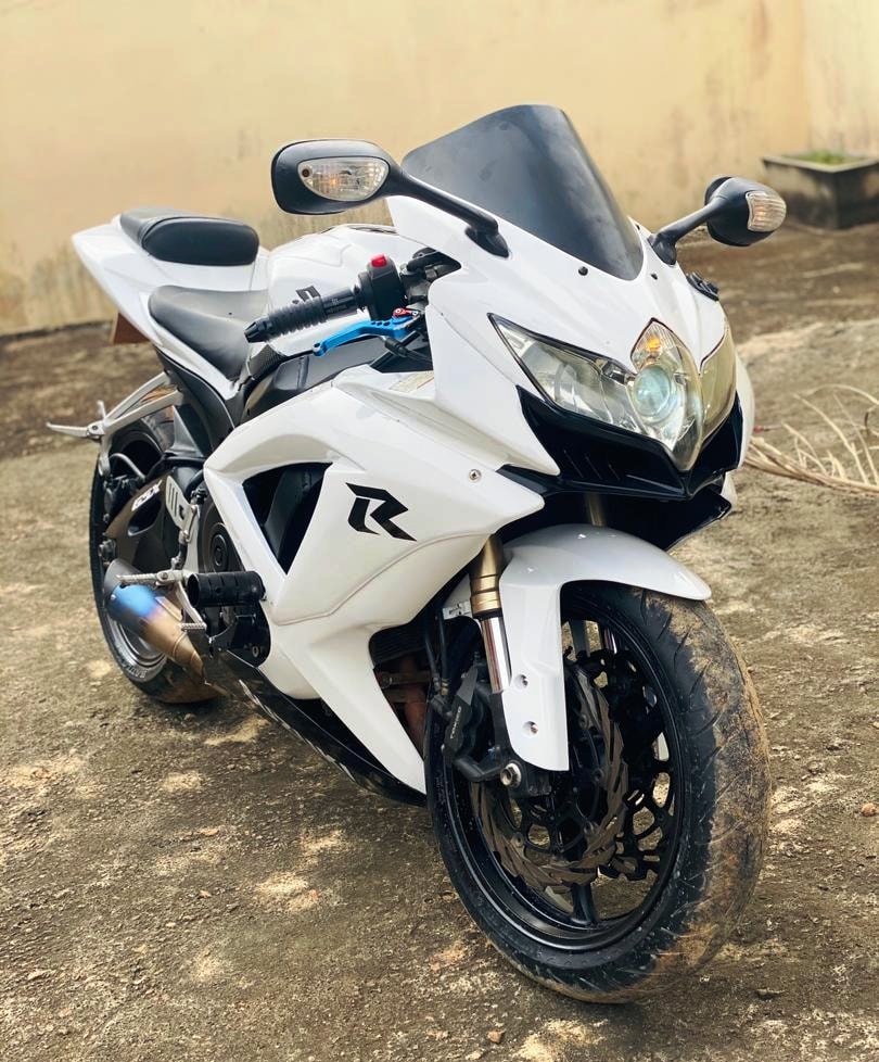 SUZUKI GSX-R750