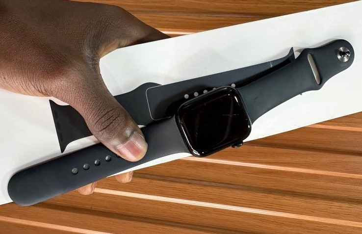 APPLE WATCH SERIE 7 — photo 3