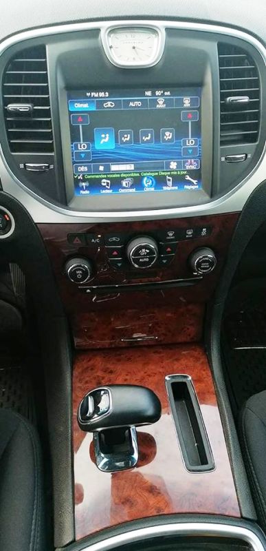 CHRYSLER 300 - 2012 Boîte Auto — photo 10