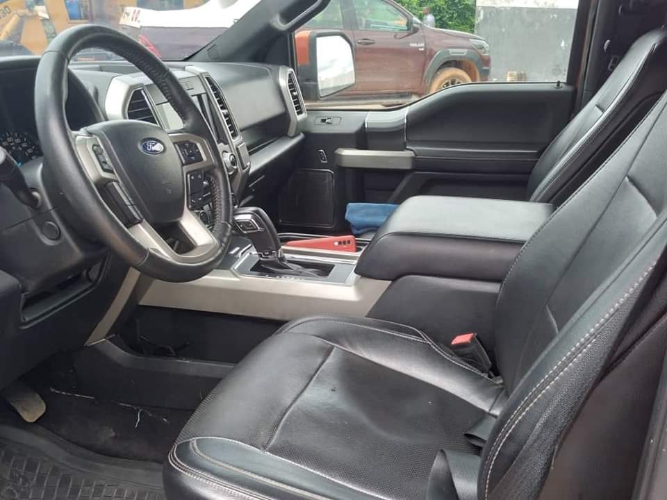 Ford F150 — photo 2