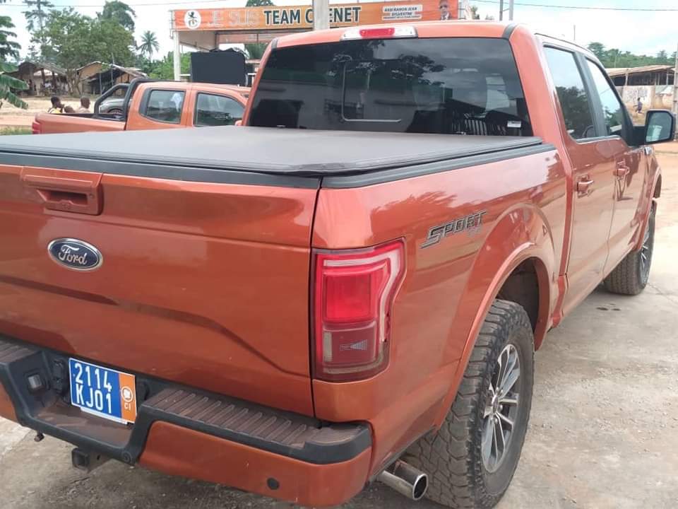 Ford F150 — photo 3