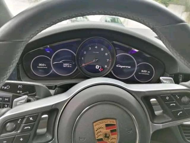 PORSCHE CAYENNE — photo 12