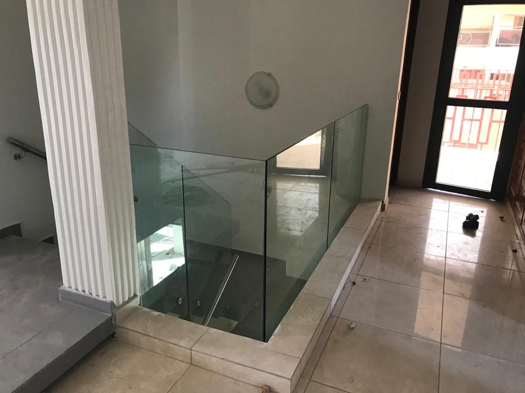 GARDE CORPS VERRE ABIDJAN — photo 3