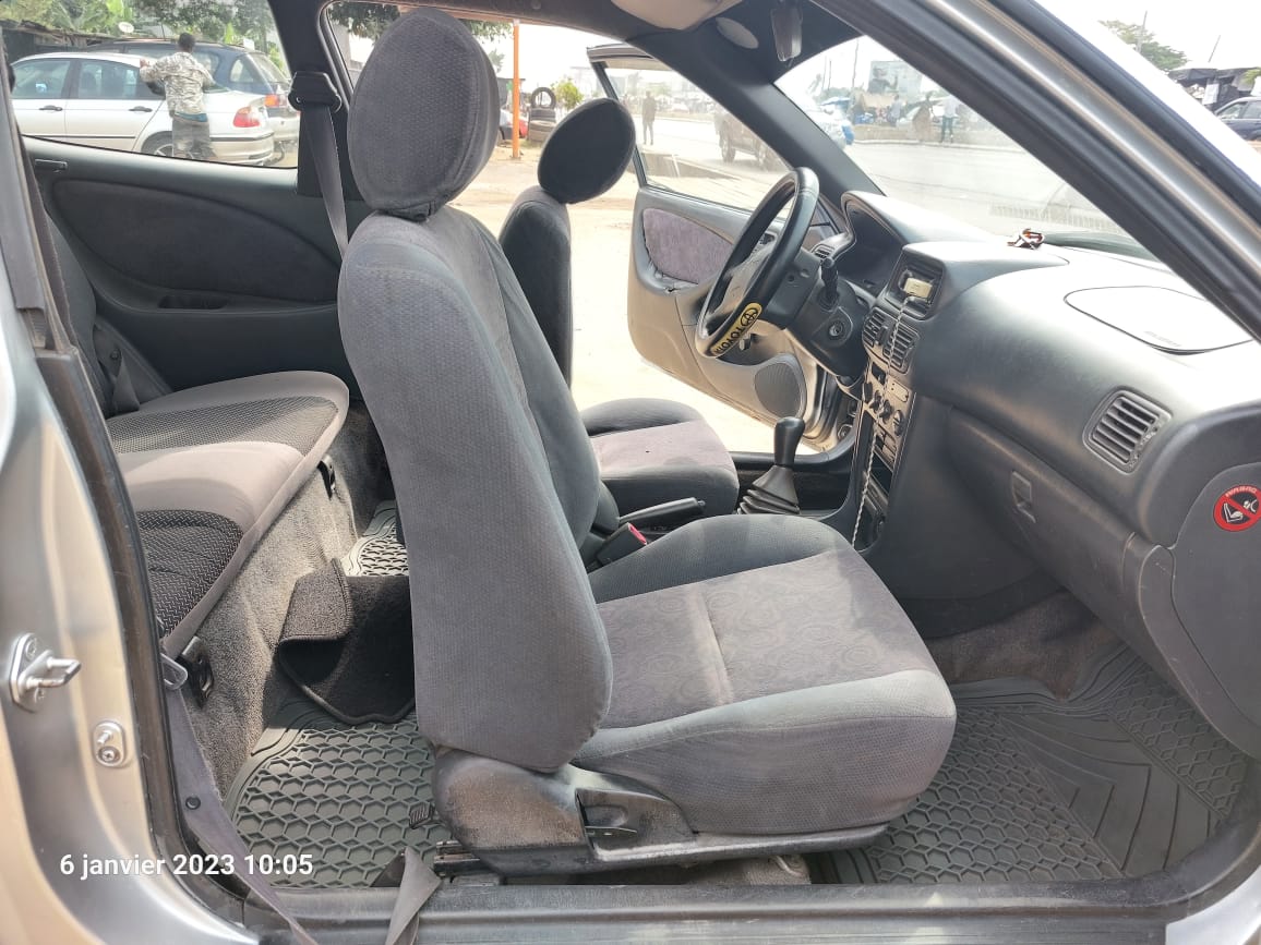 TOYOTA ETOO 3 PORTIÈRES — photo 3