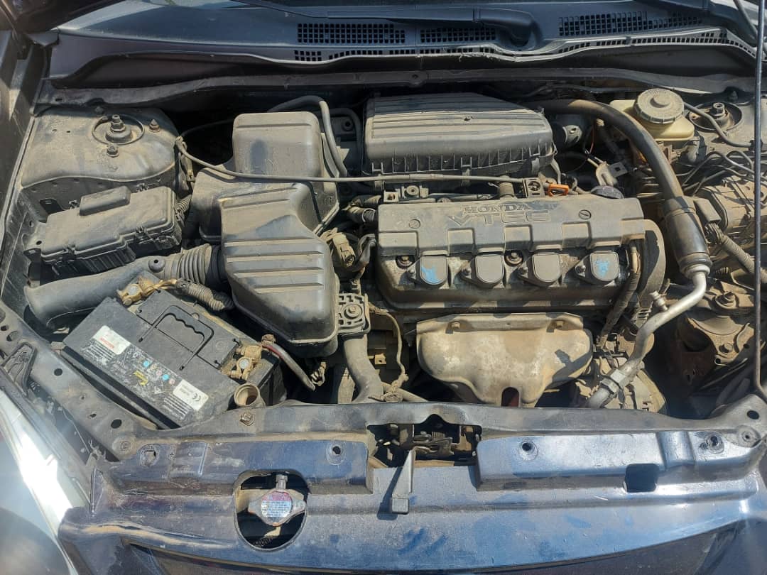 HONDA CIVIC AUTO — photo 3