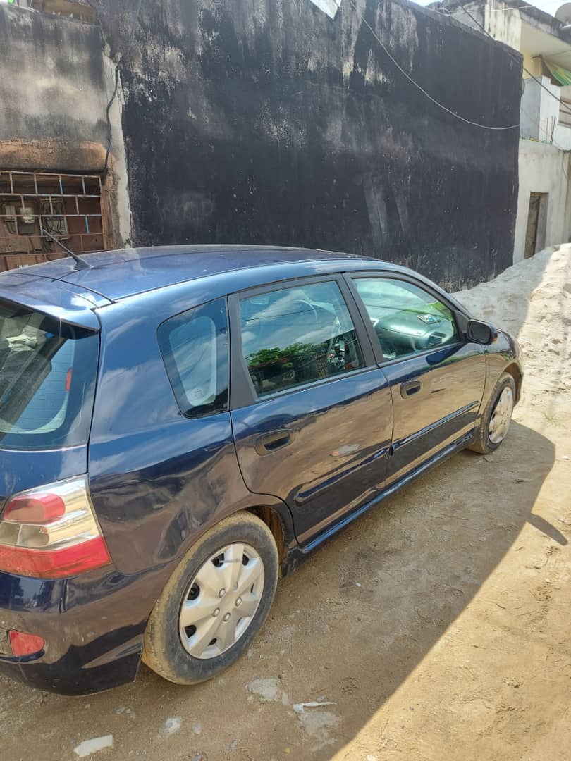 HONDA CIVIC AUTO — photo 4