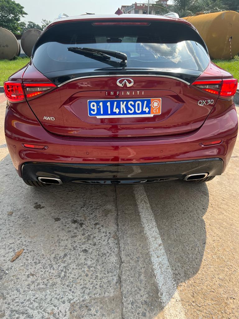 INFINITY QX30 — photo 5