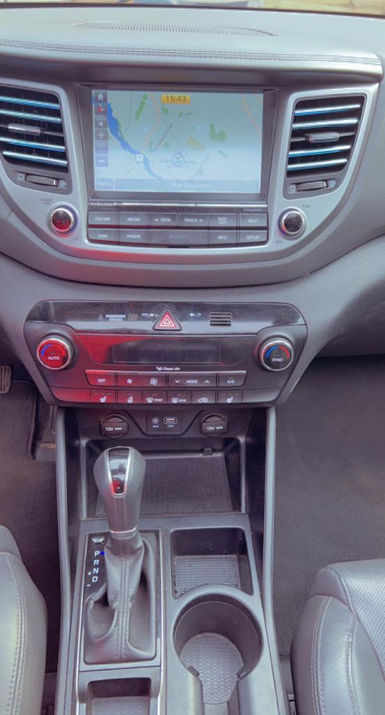 HYUNDAI TUCSON 2016 — photo 3