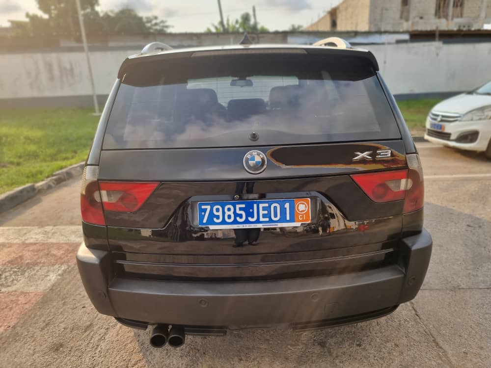 BMW X3 — photo 7