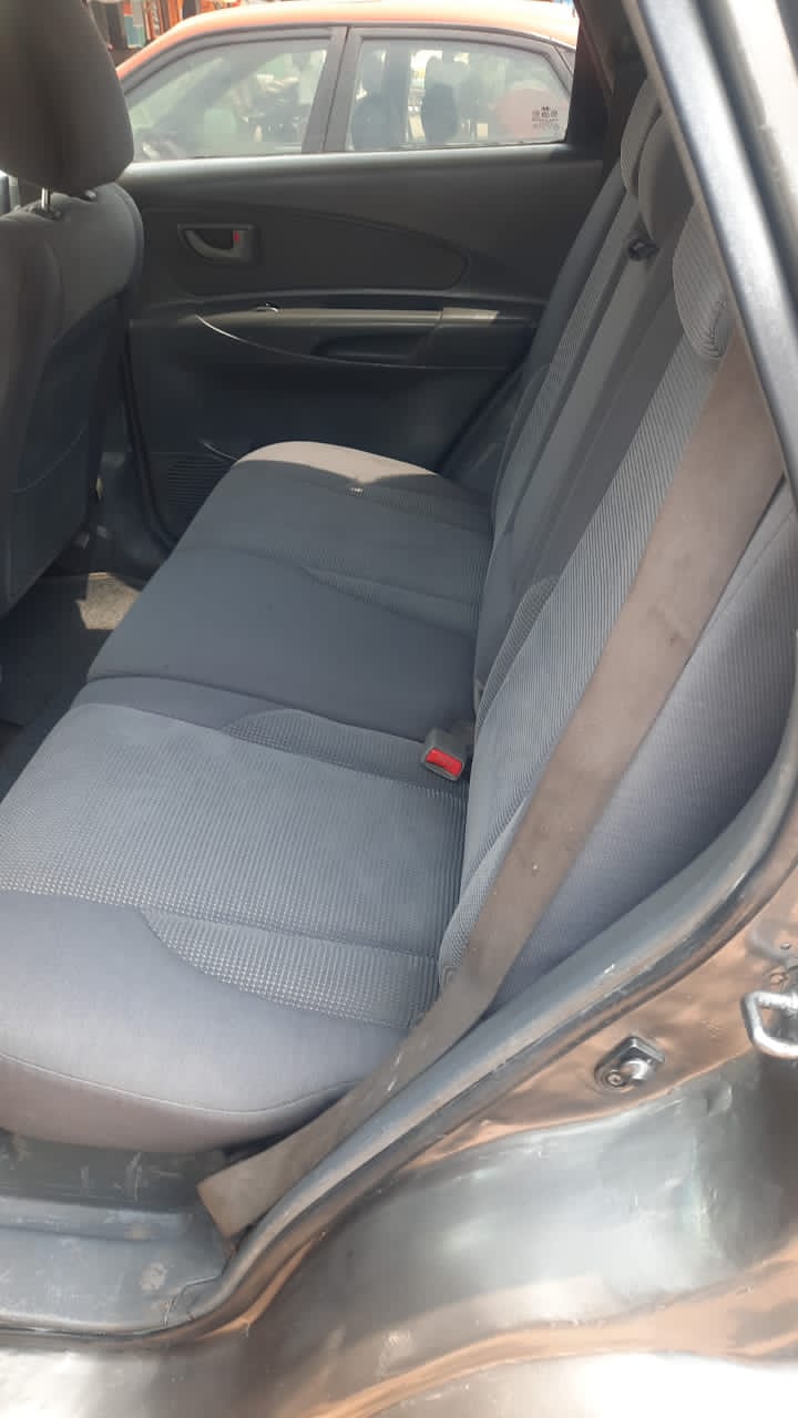 HYUNDAI TUCSON 2006 — photo 3