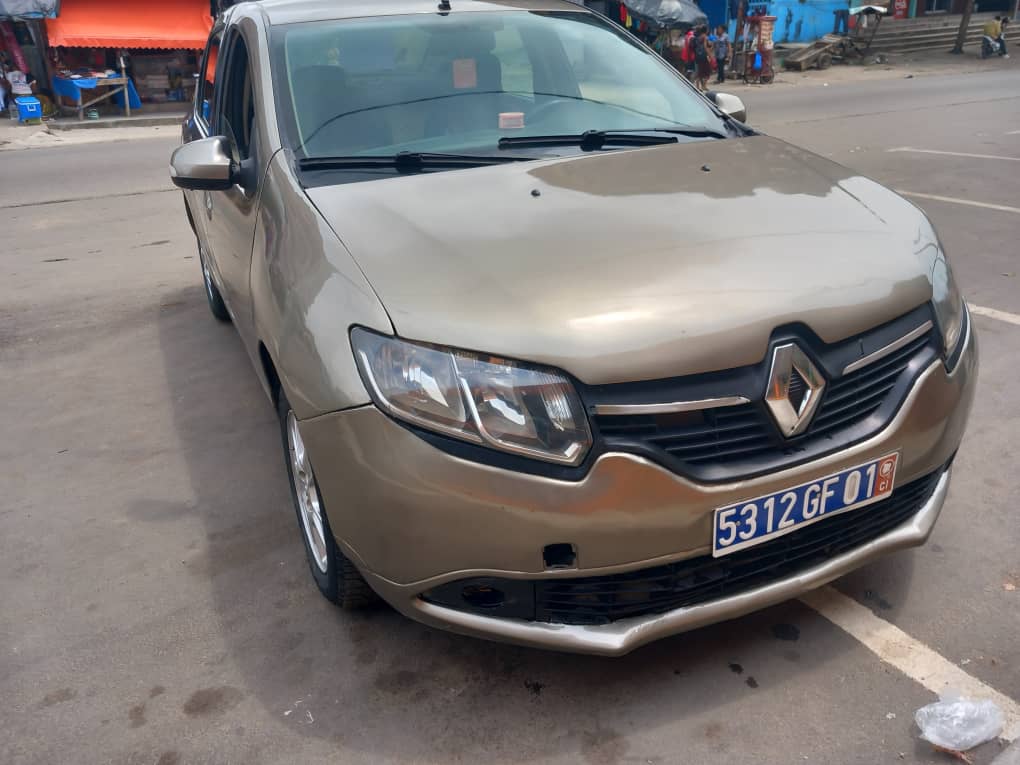 RENAULT LOGAN 2013