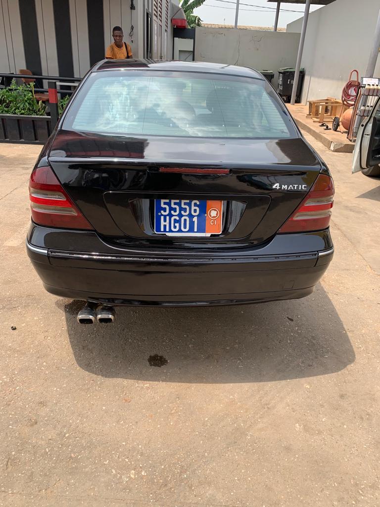 MERCEDES C200 4MATIC