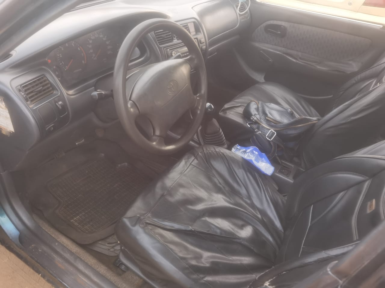 TOYOTA E100 — photo 2