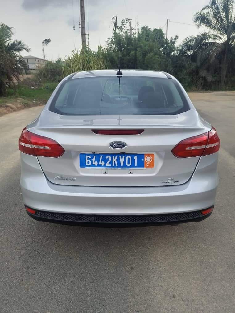 FORD FOCUS SE 2017 — photo 5