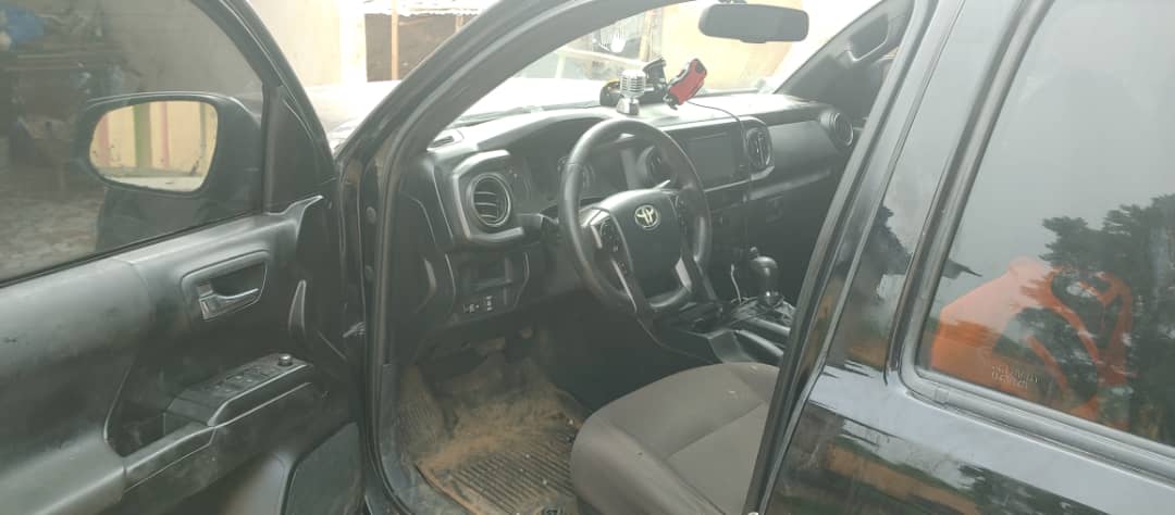 TOYOTA TACOMA 2016 — photo 2