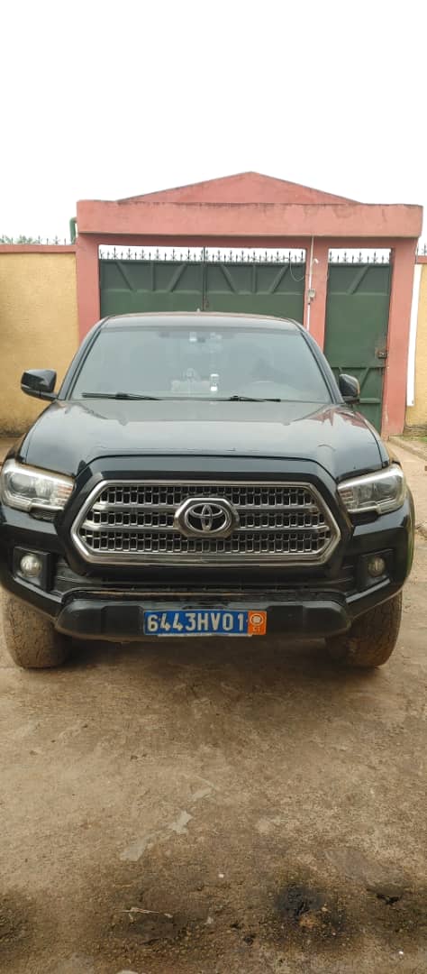 TOYOTA TACOMA 2016