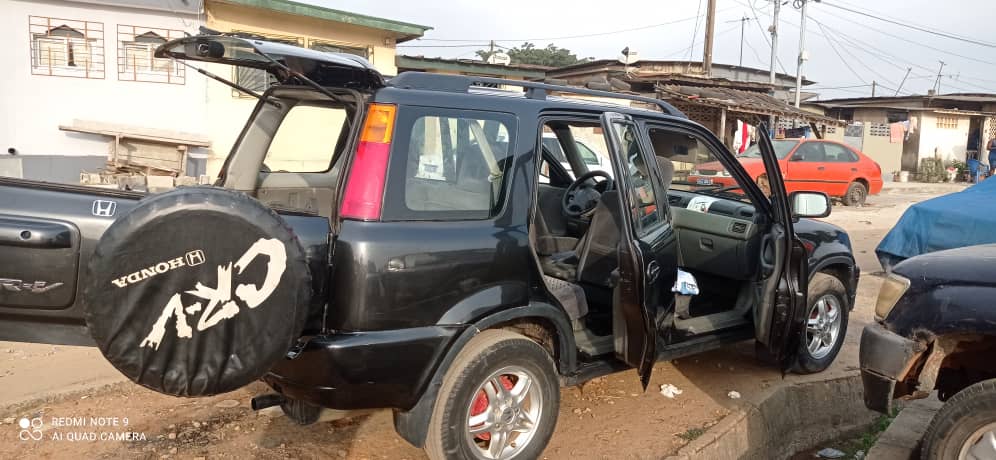 HONDA CRV1 — photo 4