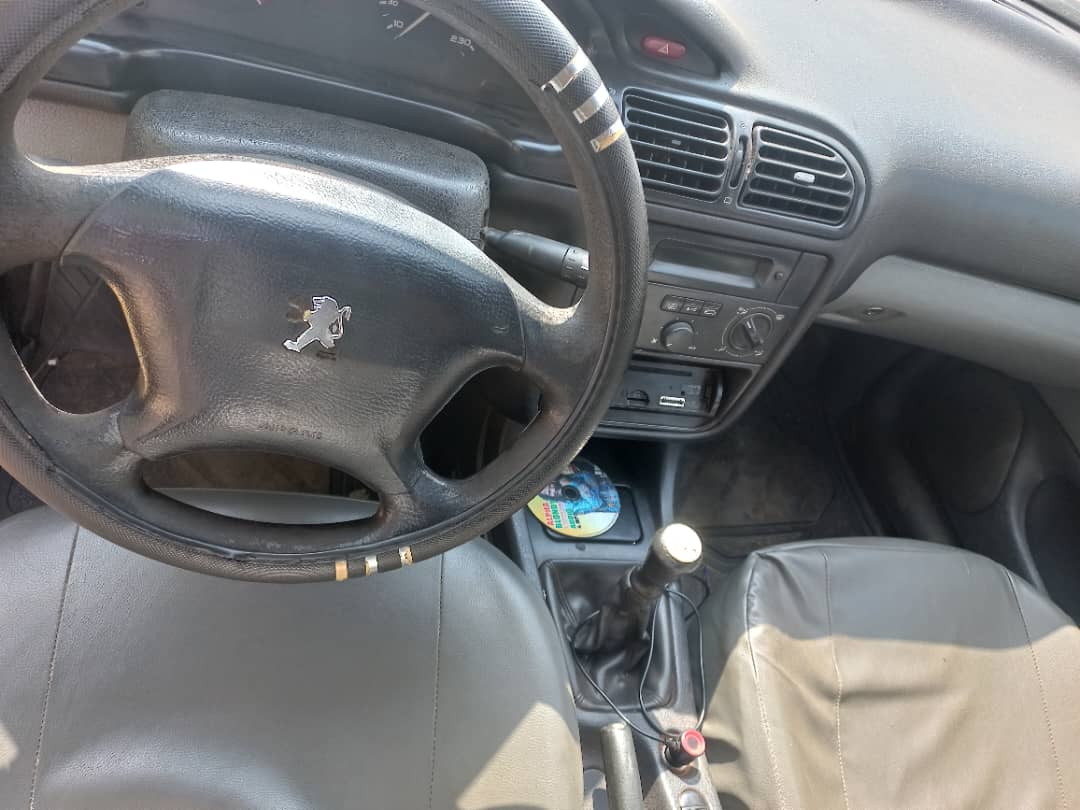 PEUGEOT 406 PHASE 2 HU — photo 3