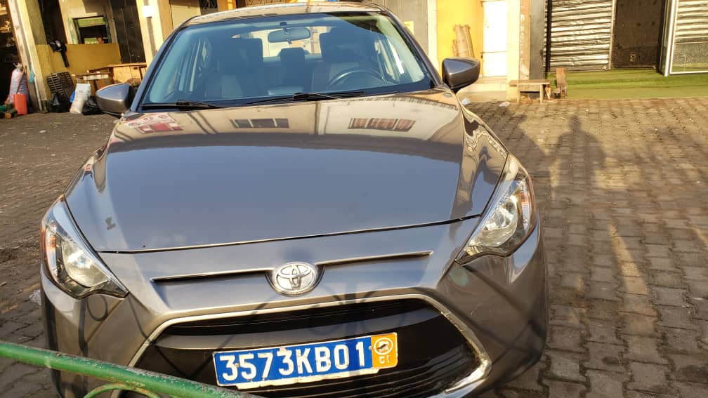 TOYOTA YARIS 2016
