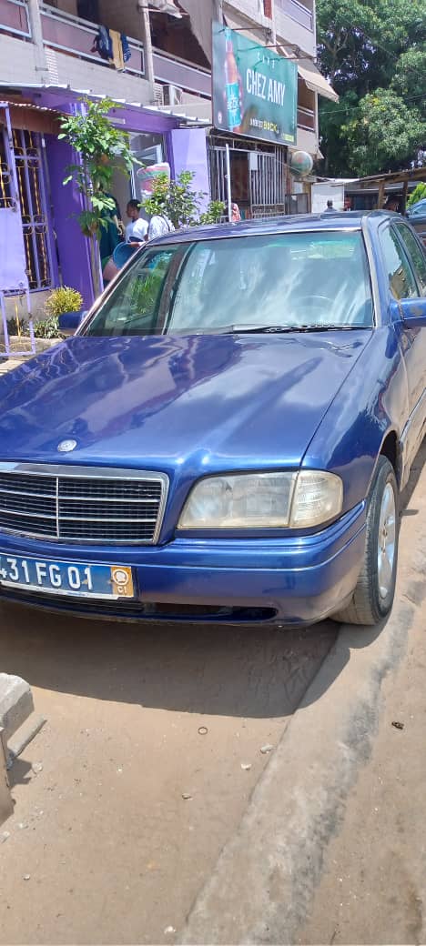 MERCEDES C-CLASS
